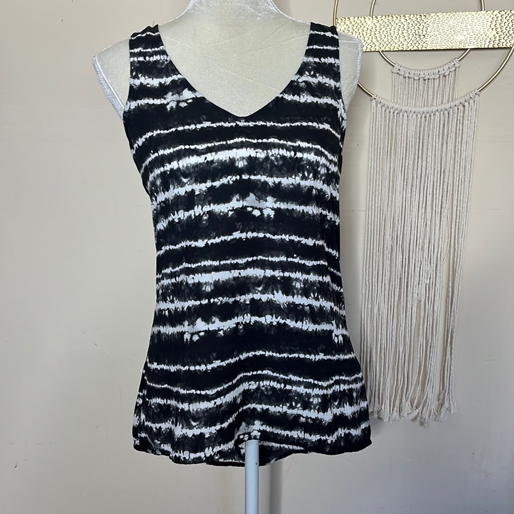 Express • high low tie die tank top blouse